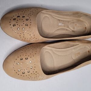 Gloria Vanderbilt ballet flats. Size 10.  303